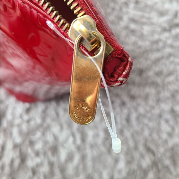 LOUIS VUITTON Monogram Vernis Bellevue GM - Picture 9 of 12